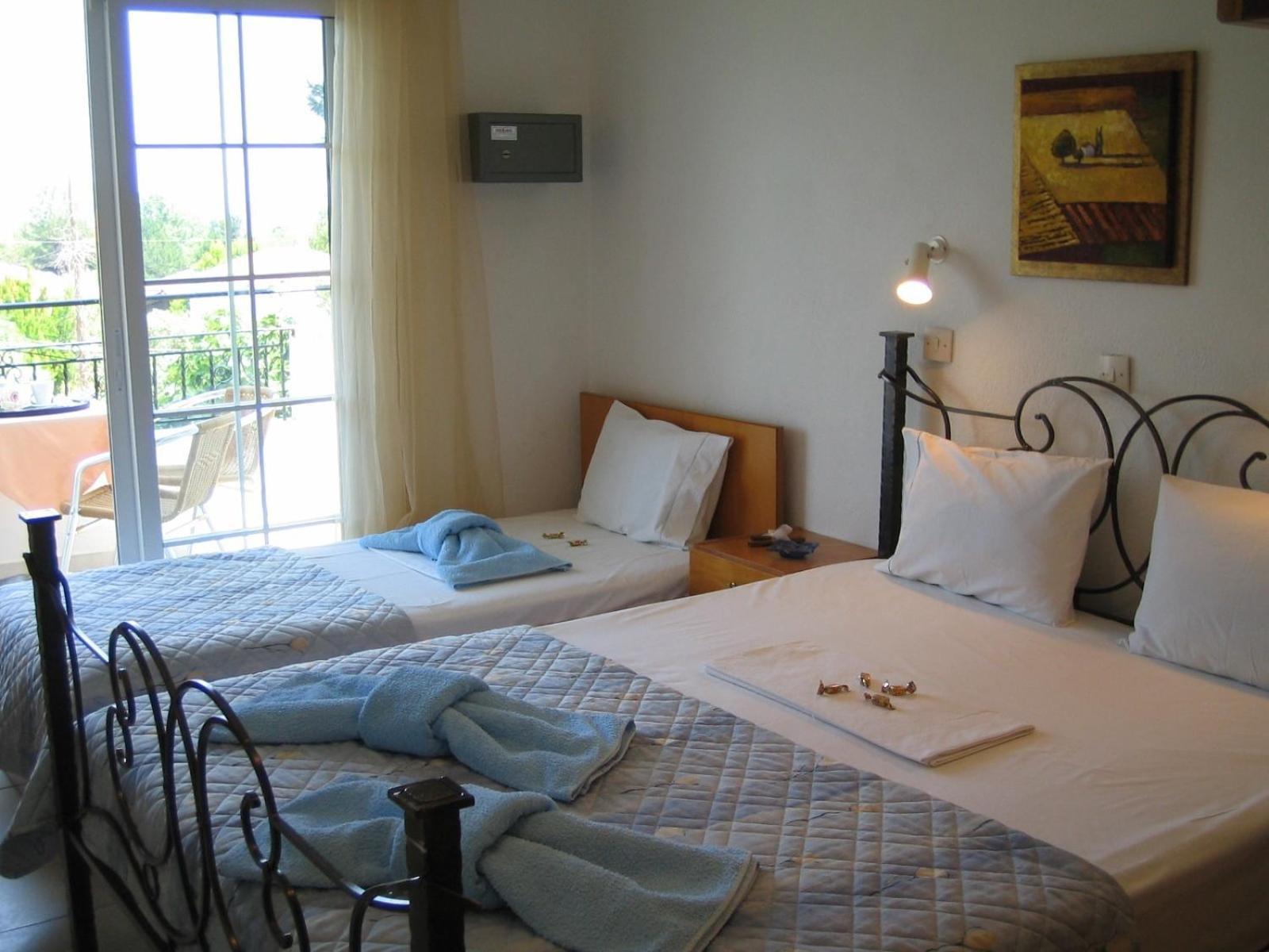 Blue Bay Hotel Skala Potamia  Habitación foto