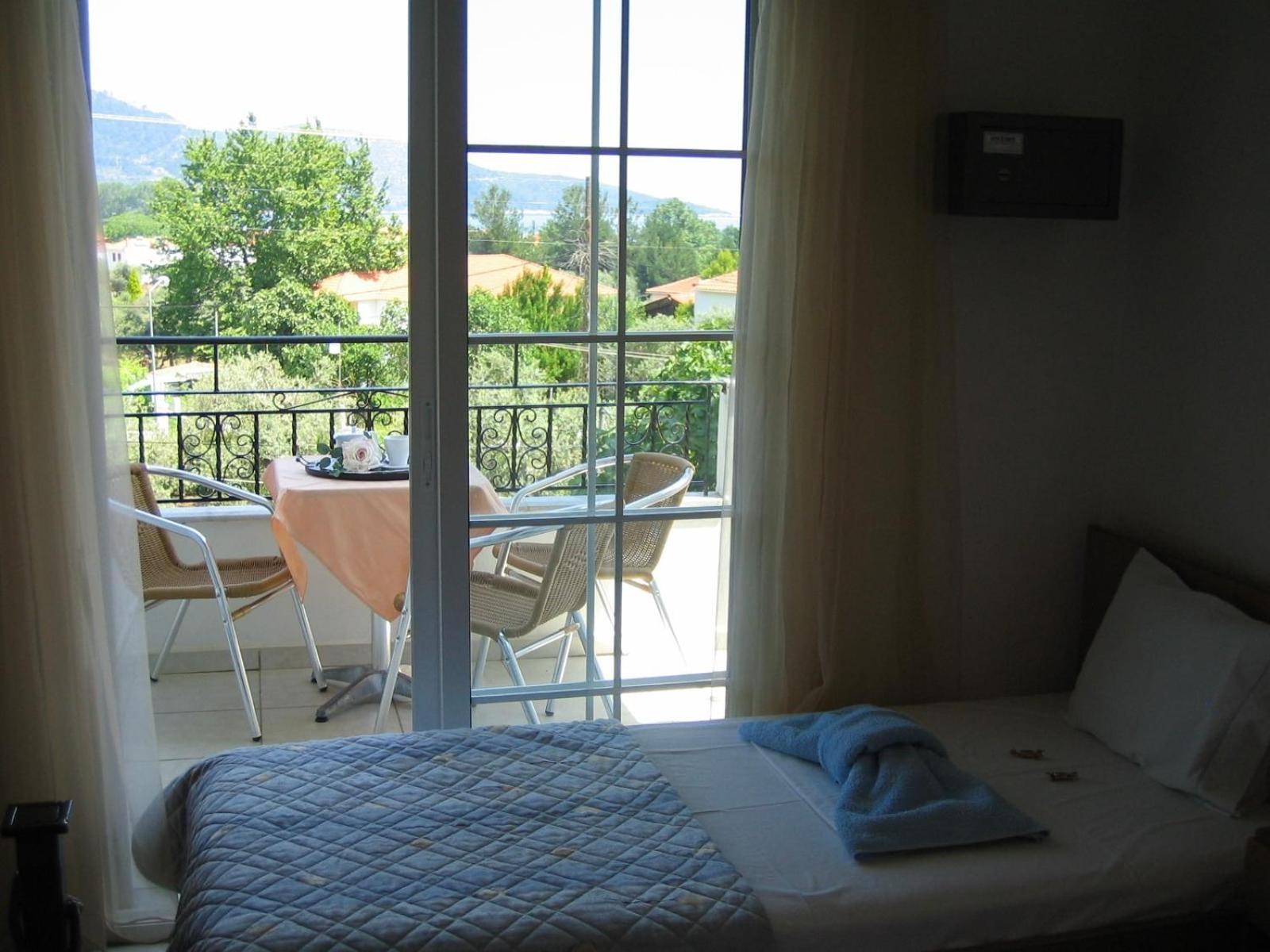 Blue Bay Hotel Skala Potamia  Habitación foto